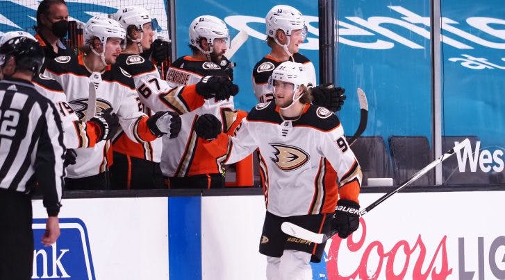 Anaheim Ducks sign Alexander Volkov to one-year contract extension