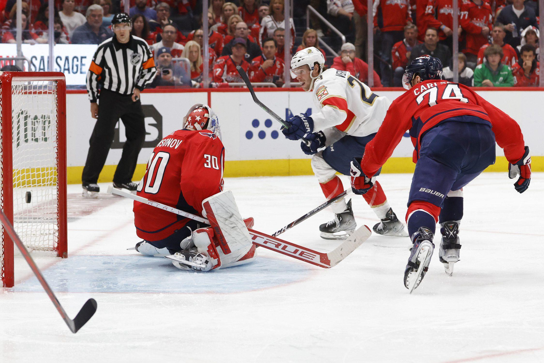 Florida Panthers win first playoff series since 1996