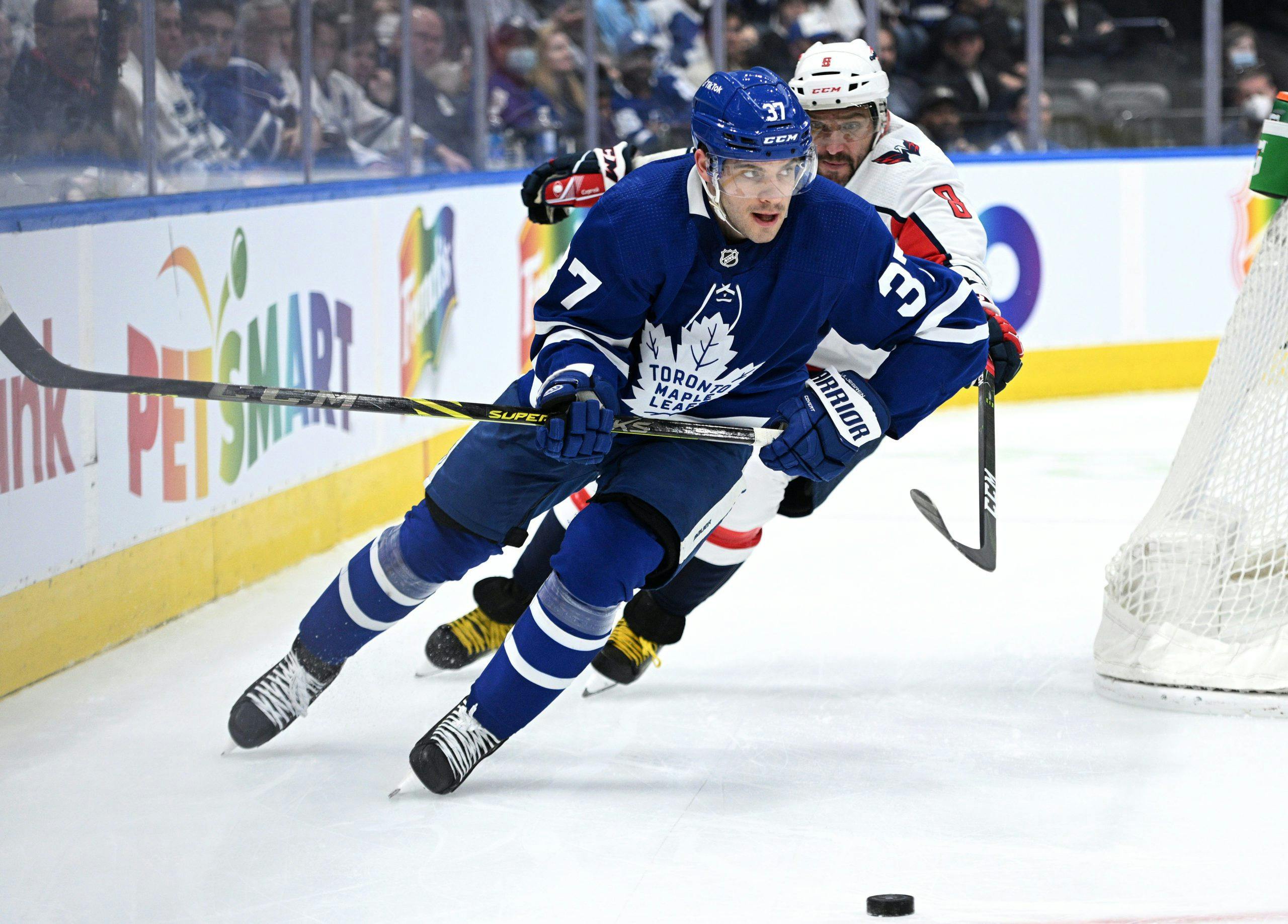 The Maple Leafs have re-signed defenseman Timothy Liljegren to a 2