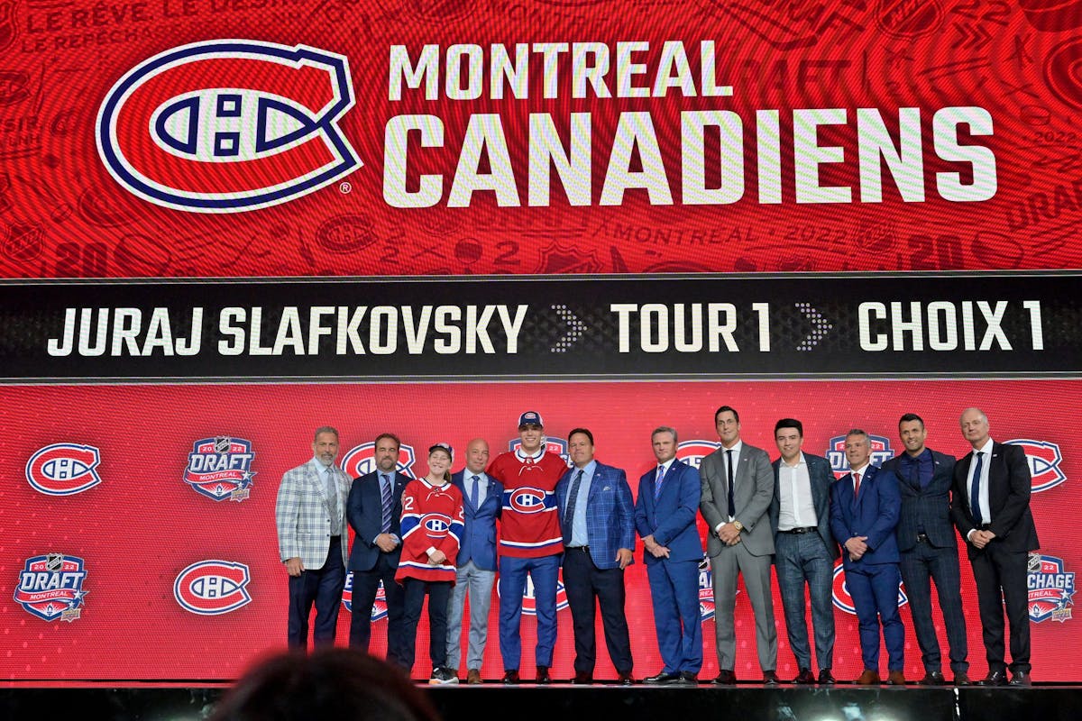 Canadiens sign first-overall pick Juraj Slafkovsky to three-year  entry-level deal