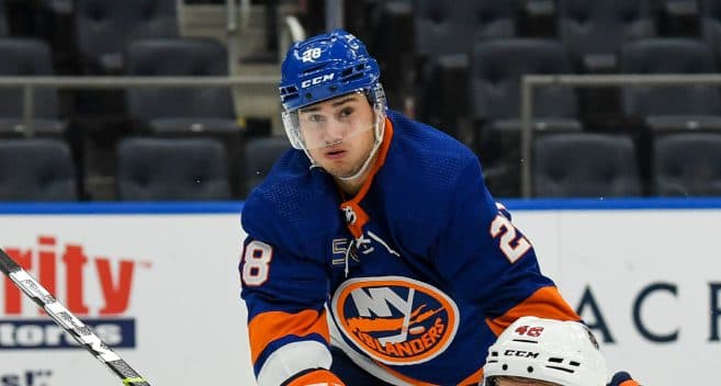 New York Islanders’ Alexander Romanov fined $5,000 for charging