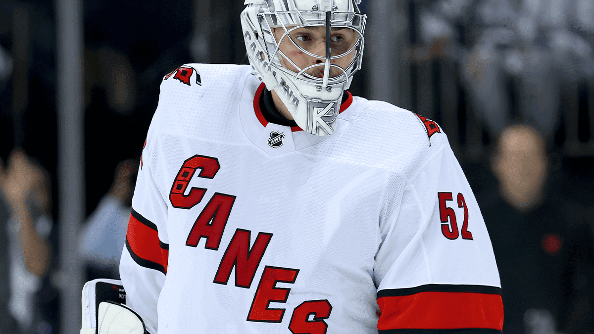 Fantasy Hockey: When Should You Draft Goalies?