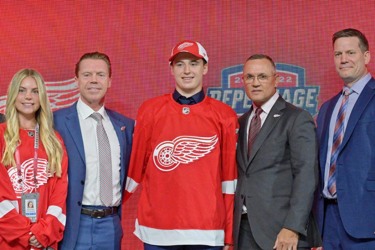 Detroit Red Wings recall top forward prospect Marco Kasper - Daily