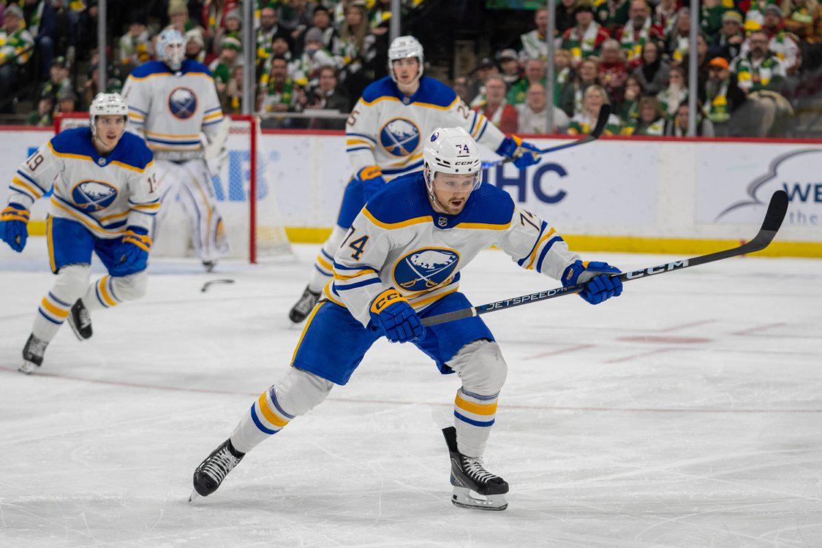 Nashville Predators acquire Rasmus Asplund from Buffalo Sabres for 2025