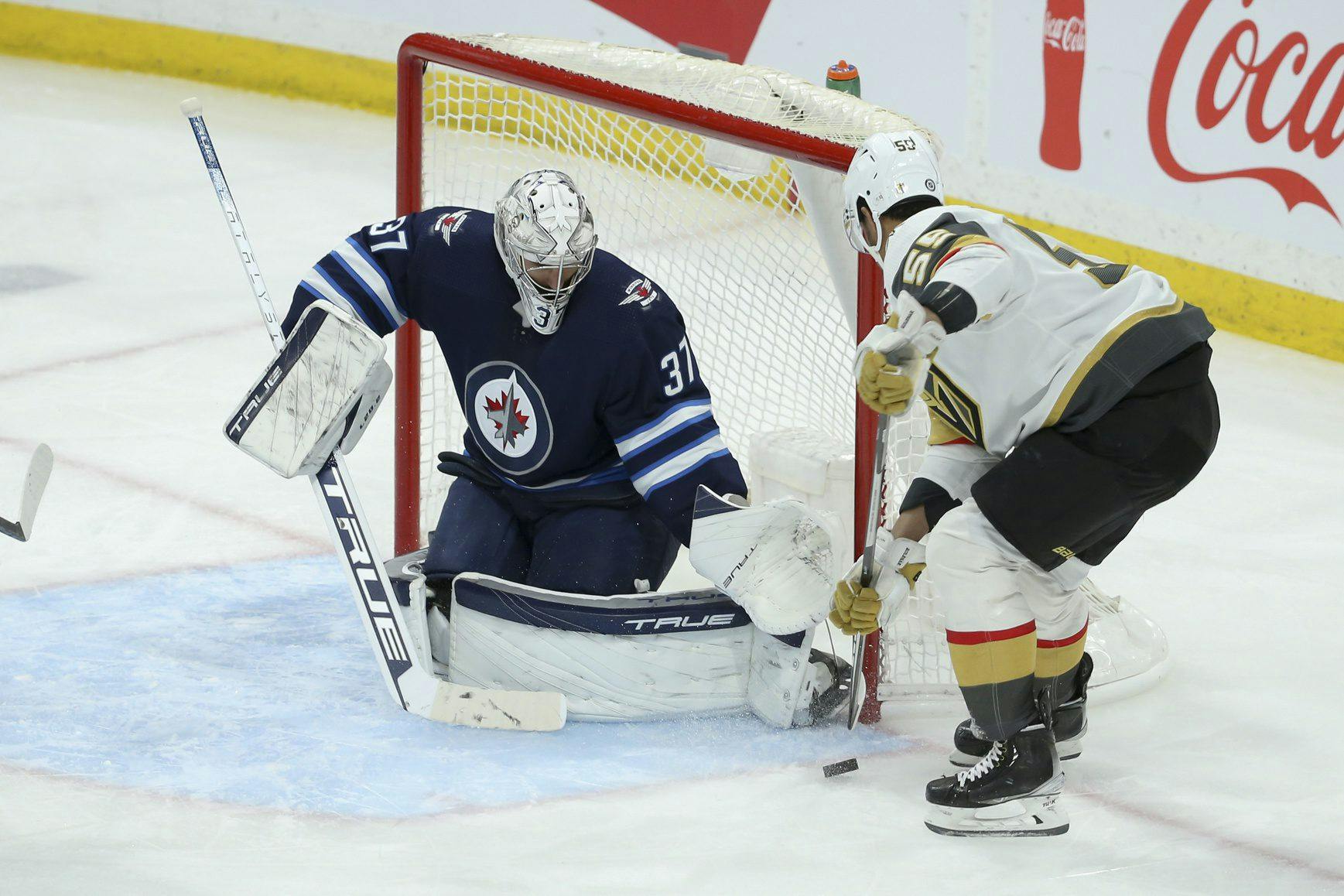 Winnipeg Jets roster projections: What's Connor Hellebuyck and