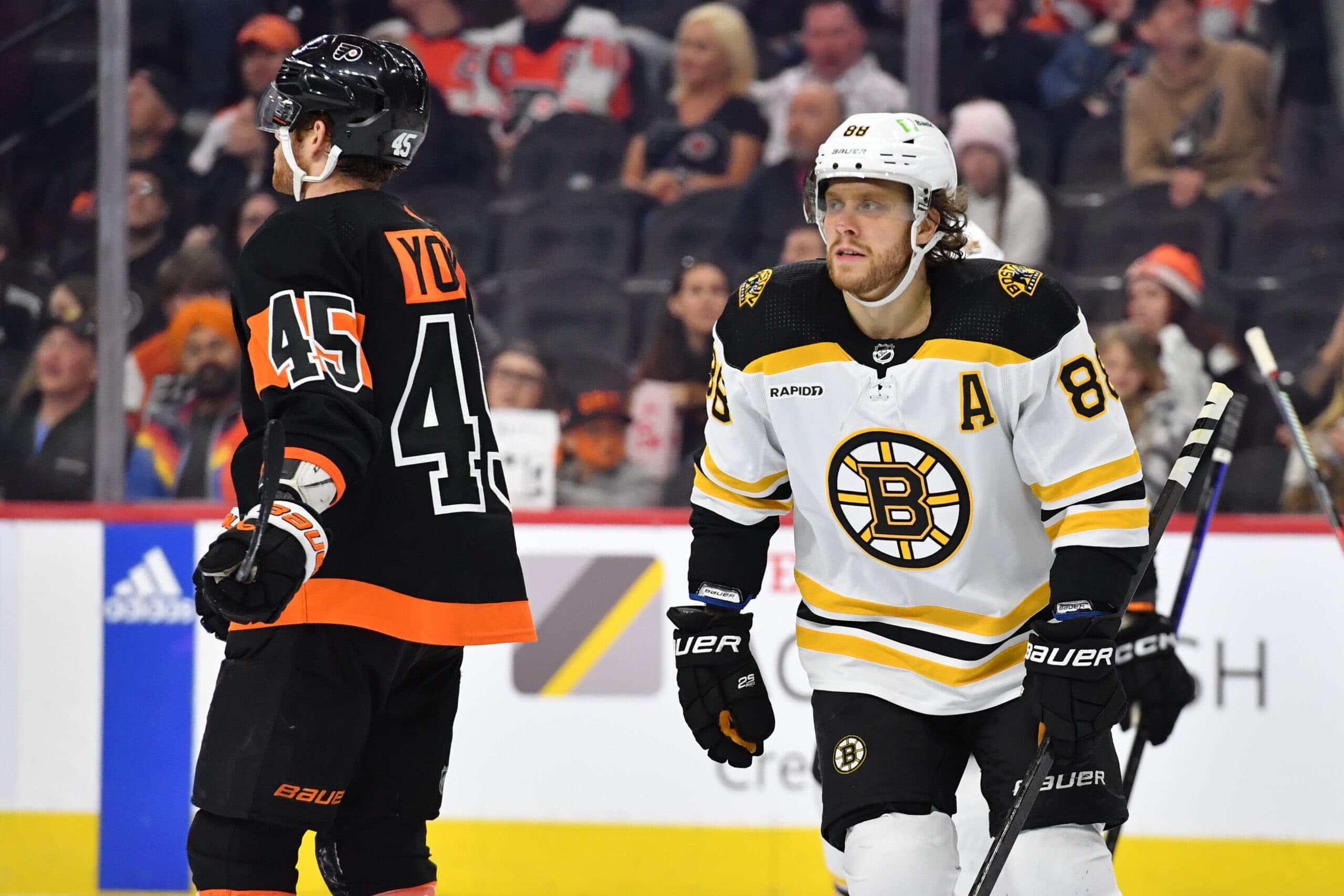 Bruins break NHL single-season wins record