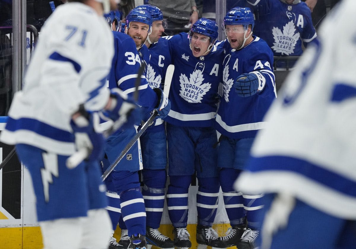 Toronto Maple Leafs Win First N.H.L. Playoff Series in 19 Years