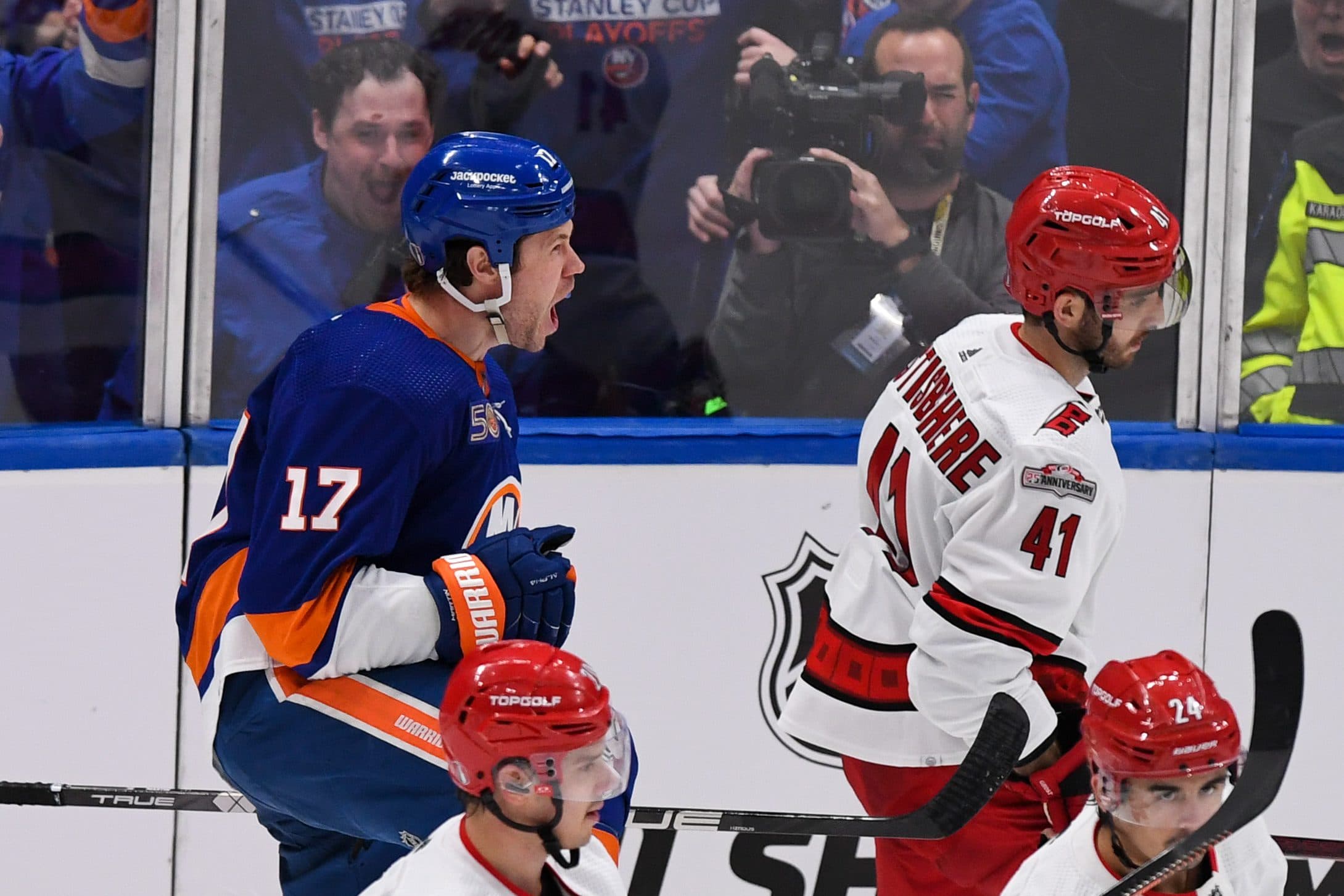 New Jersey Devils vs. New York Islanders: LIVE score updates and chat  (2/7/19) 