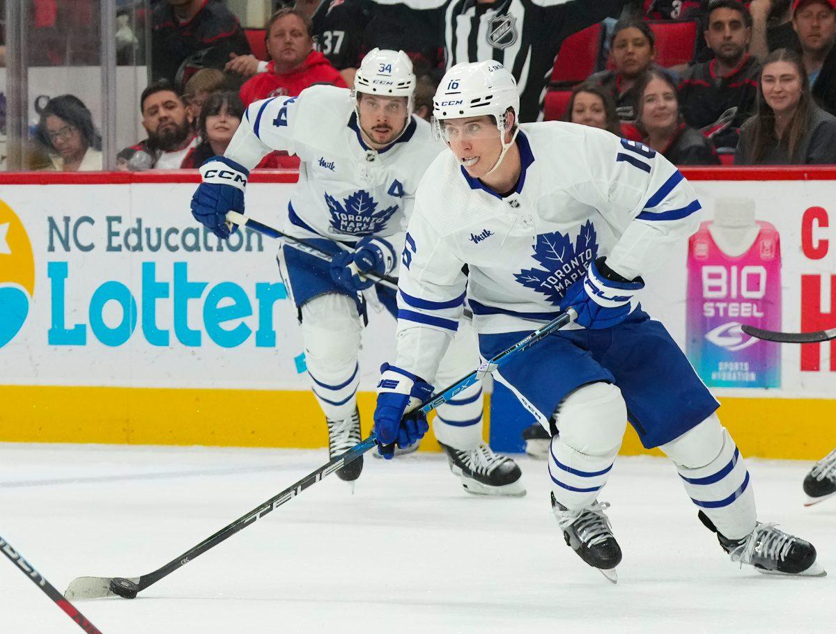 Tavares scores 2 power-play goals to lift Maple Leafs over Jets