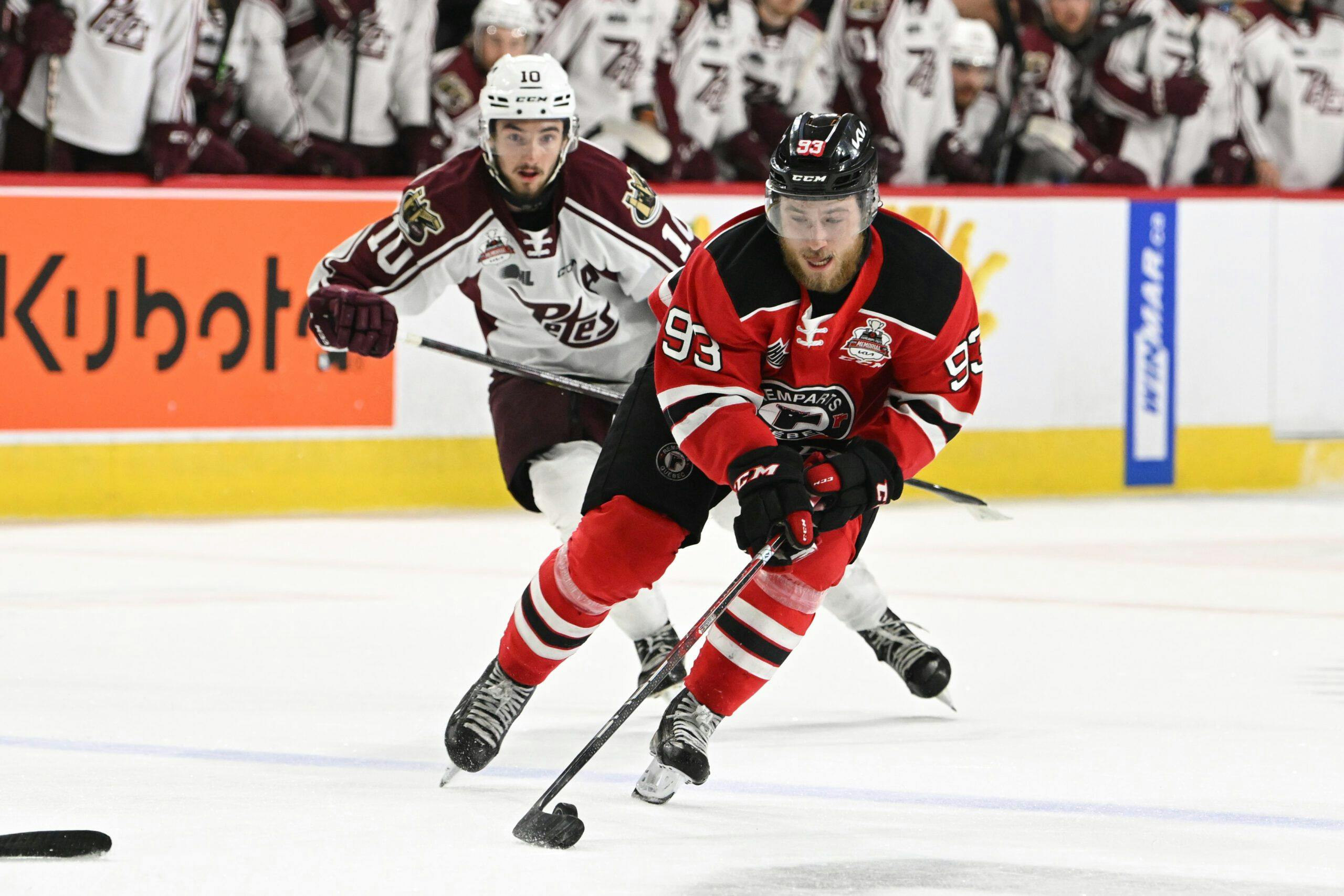 How growing up in an NHL locker room helped mold Hurricanes’ high-octane prospect Justin Robidas