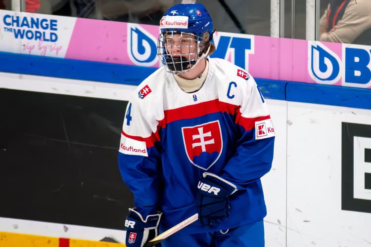 Buffalo Sabres Select Maxim Strbak No. 45 Overall In 2023 Nhl Draft