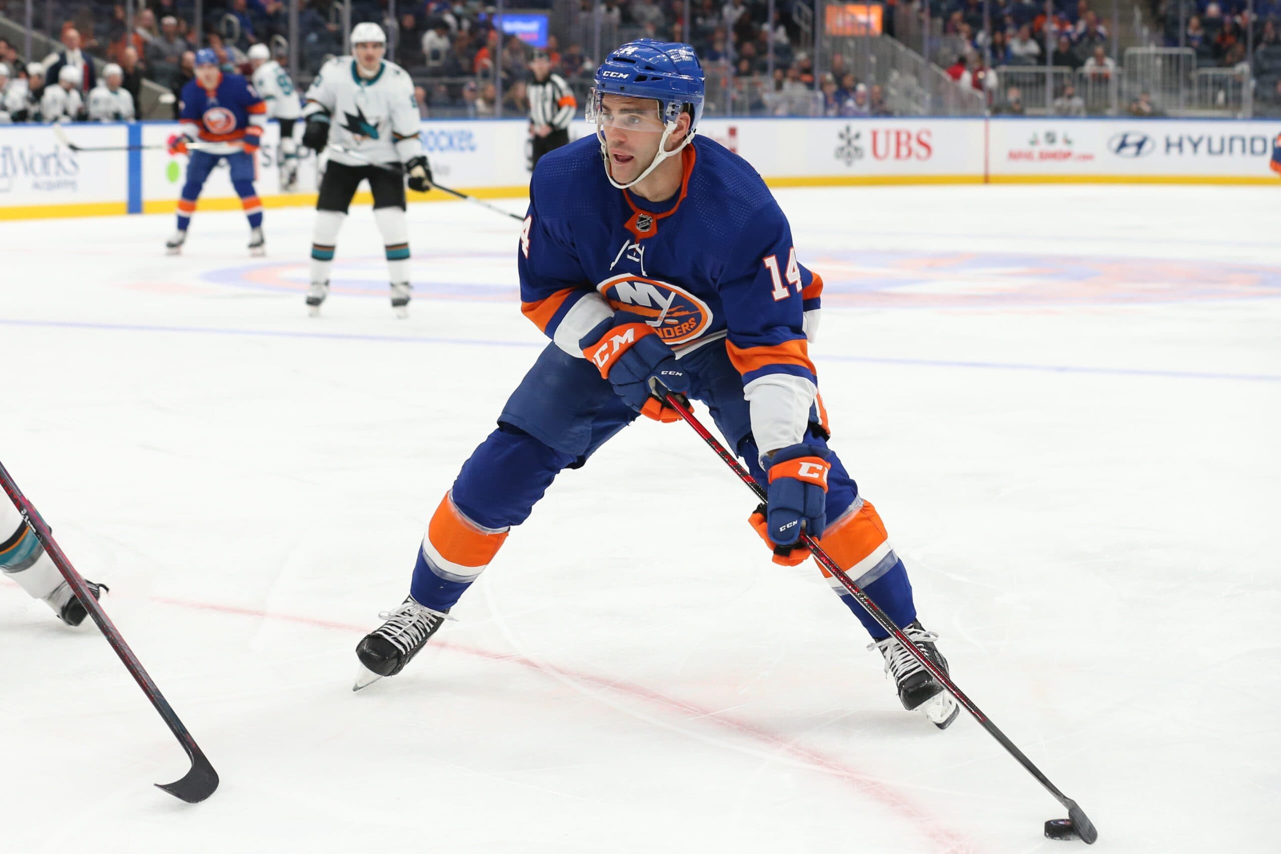 New York Islanders place Andy Andreoff on unconditional waivers for purposes of contract termination