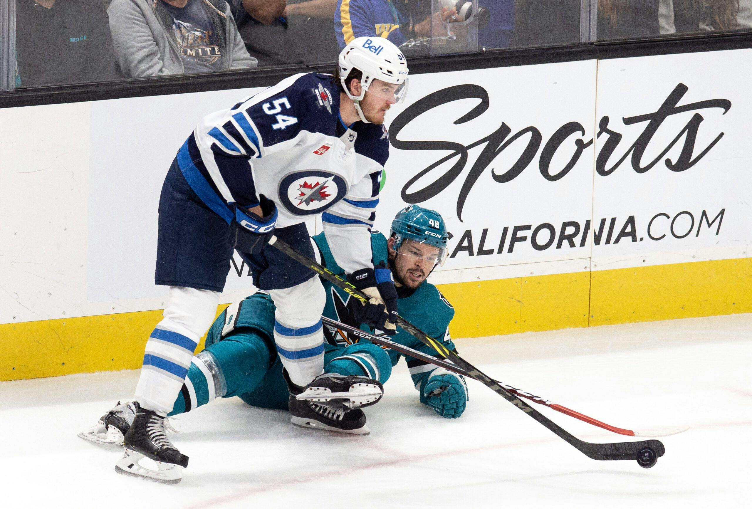Morgan Barron signs two-year deal with Winnipeg Jets after career season
