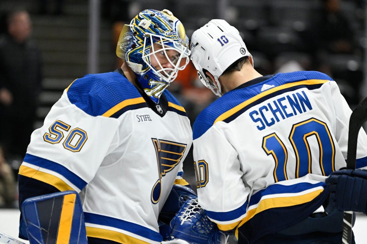 Teammates in unison: Schenn the right guy to lead Blues moving forward -  The Hockey News St. Louis Blues News, Analysis and More