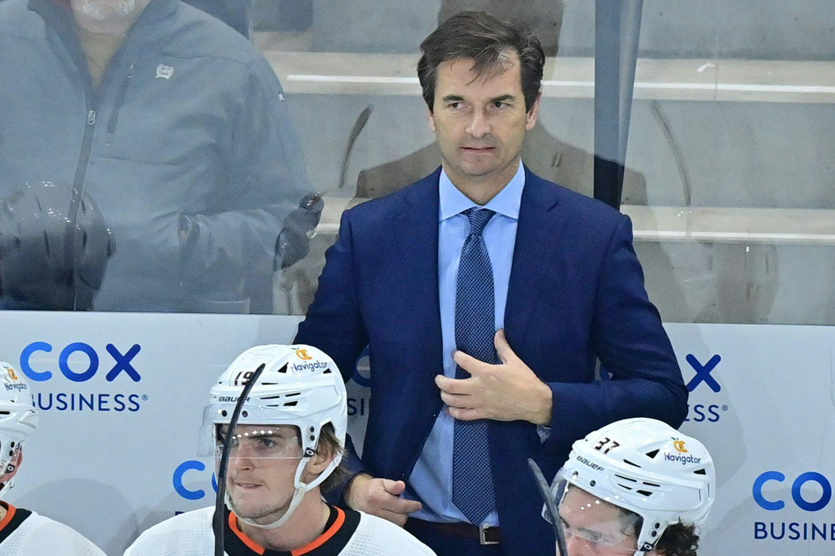 Dallas Eakins joins Adler Mannheim as coach, sports manager