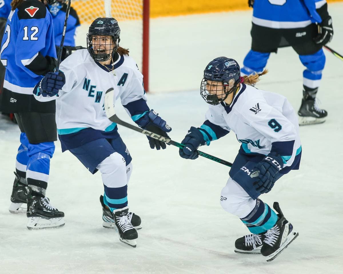 Inaugural PWHL game draws in 2.9 million viewers in Canada