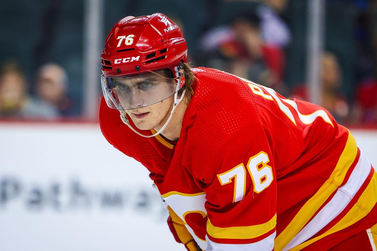 Calgary Flames’ Martin Pospisil leaves game vs. Maple Leafs early with ...