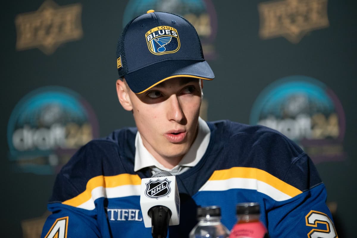 St. Louis Blues ink 2024 first-round pick, Adam Jiricek, to a three