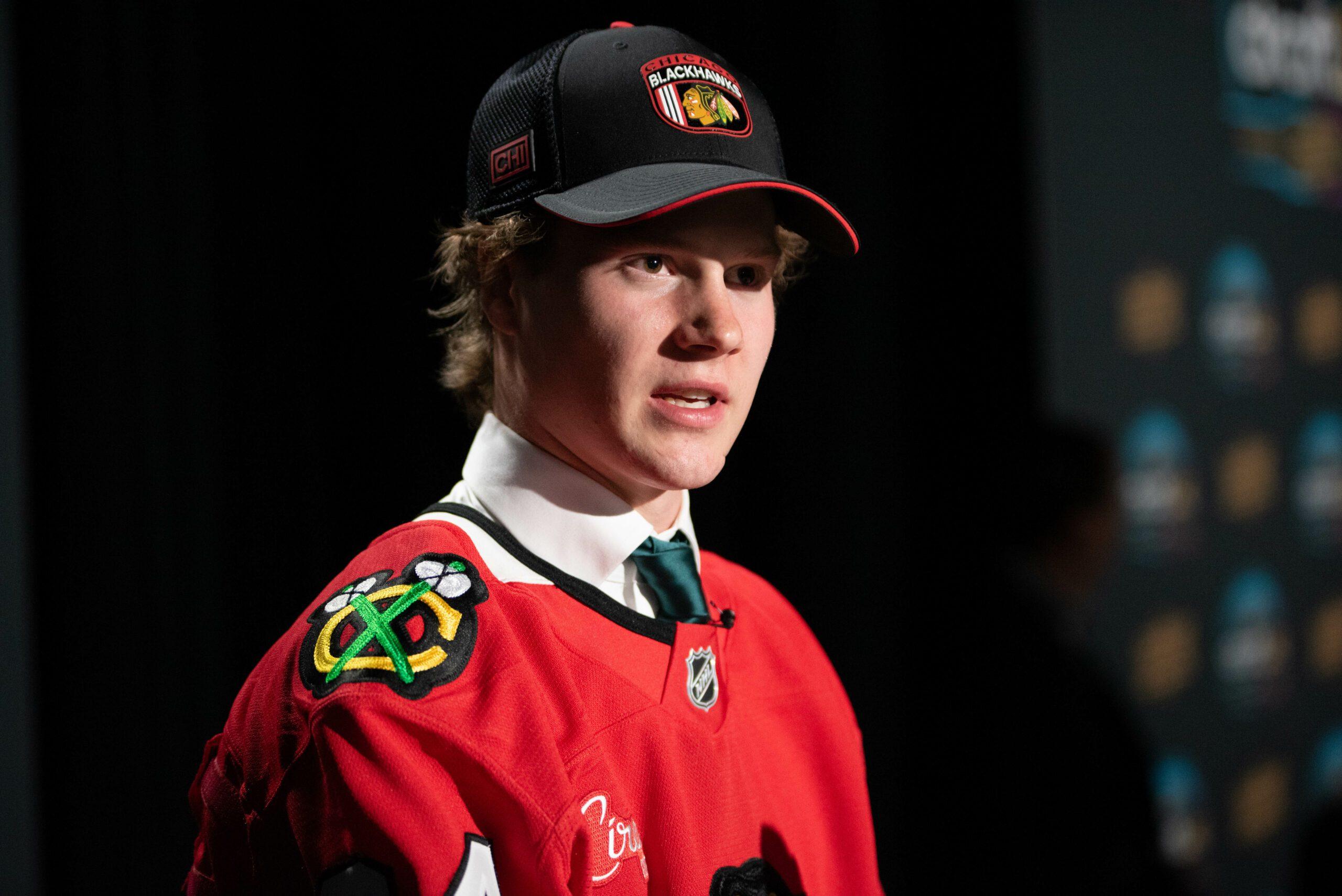 Chicago Blackhawks sign Marek Vanacker to three-year, entry-level contract