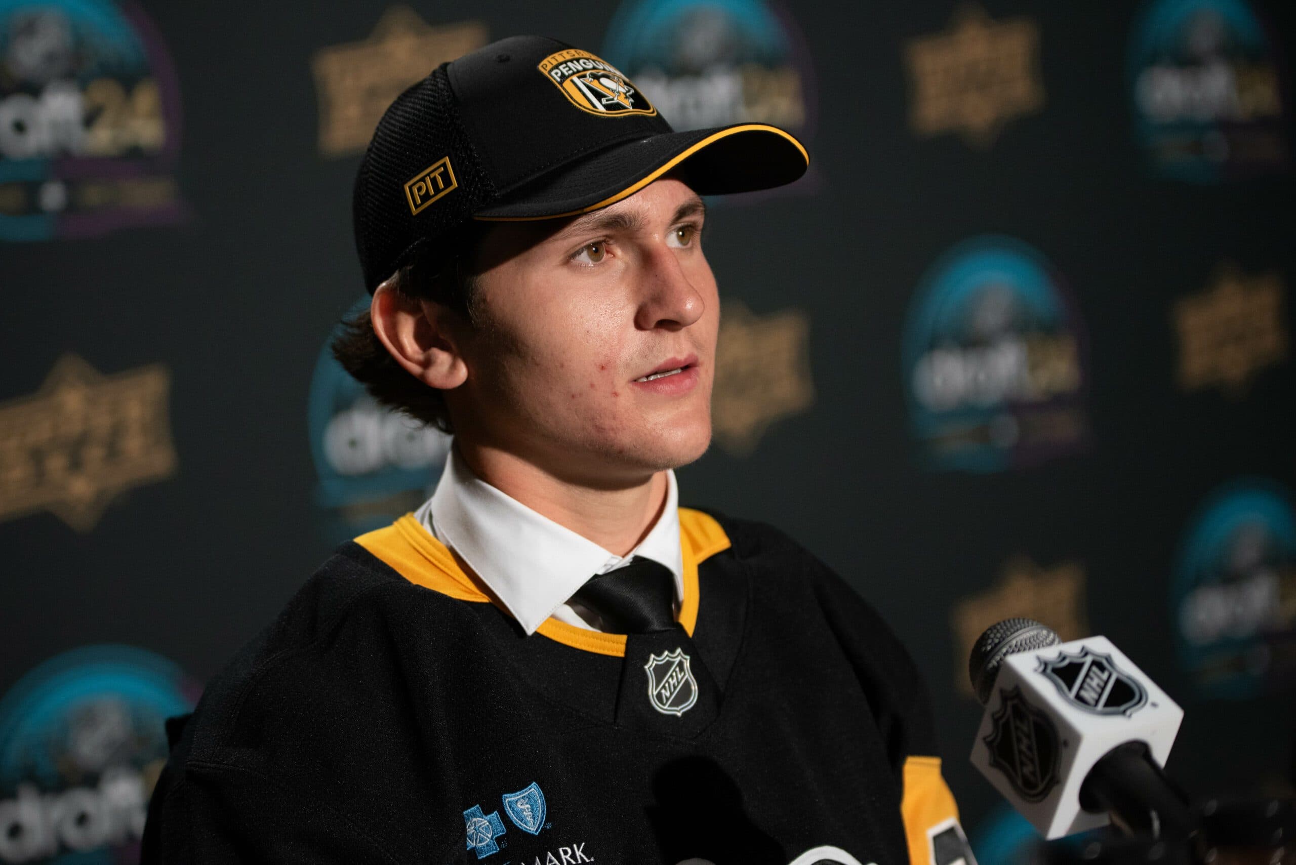 Penguins sign Tanner Howe to a three-year, entry-level contract - Daily ...