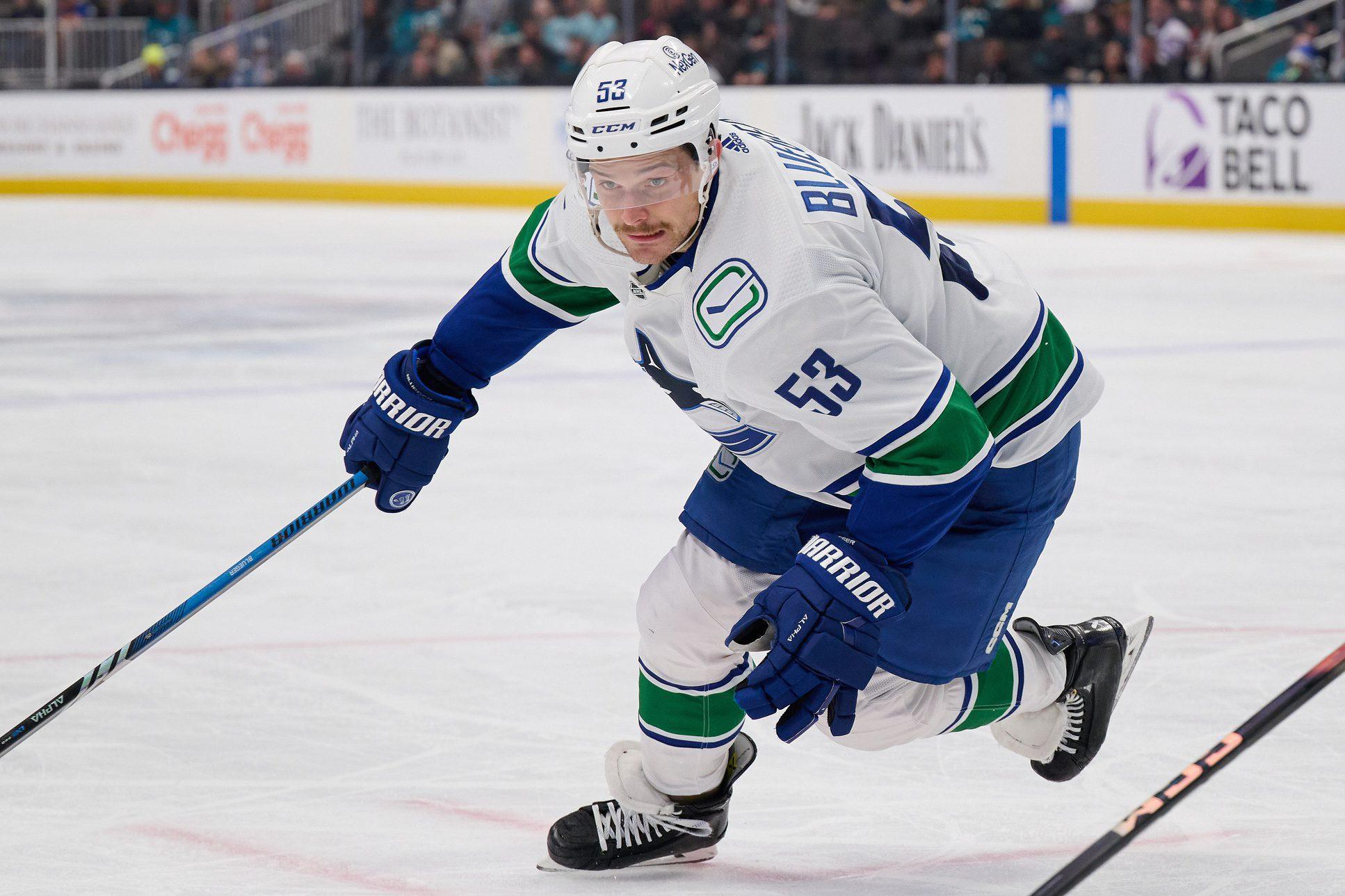 Vancouver Canucks re-sign forward Teddy Blueger to two-year contract