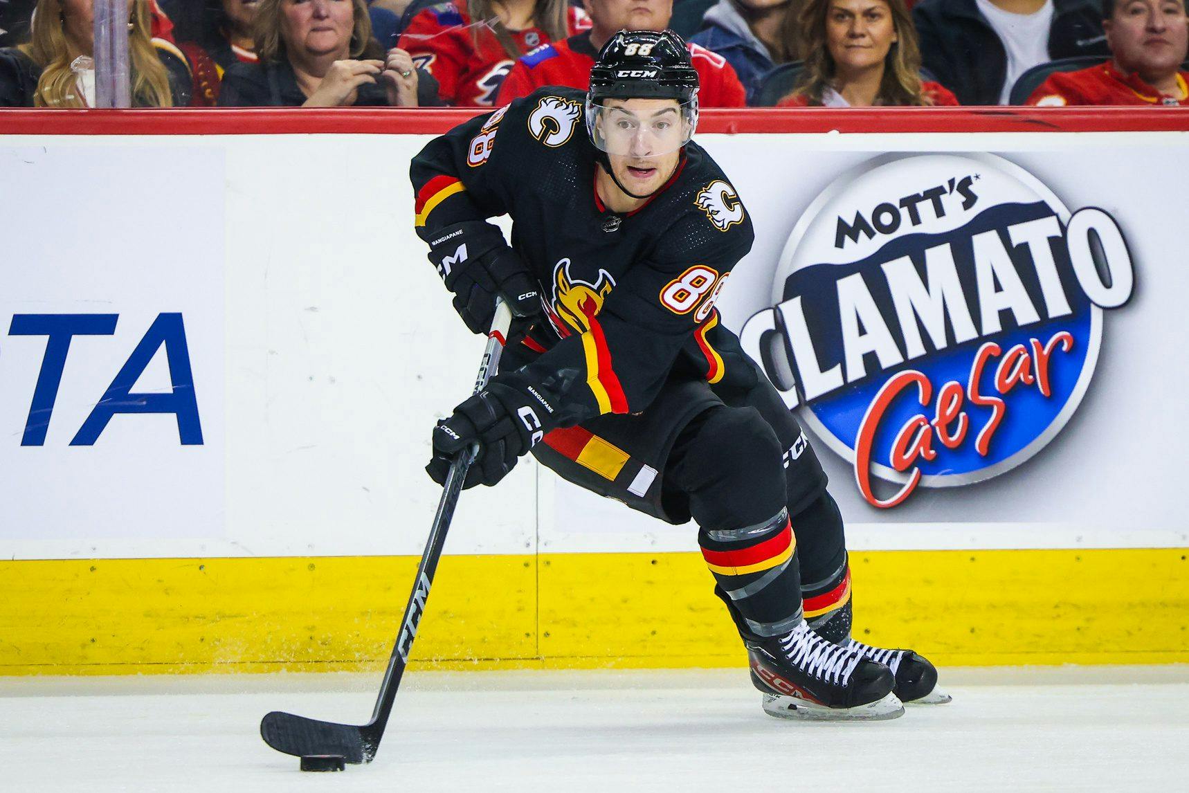 Calgary Flames trade Andrew Mangiapane to Washington Capitals for 2025 2nd