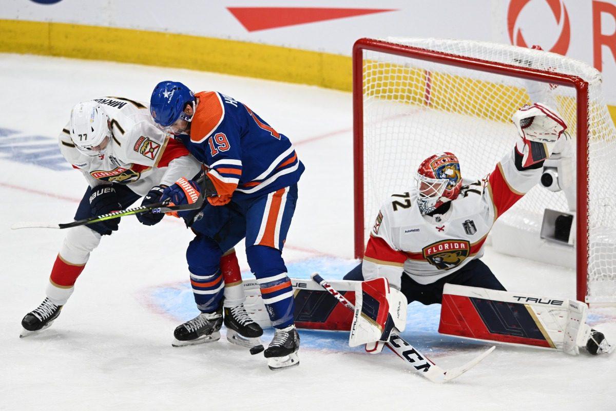 Florida Panthers goaltender Sergei Bobrovsky