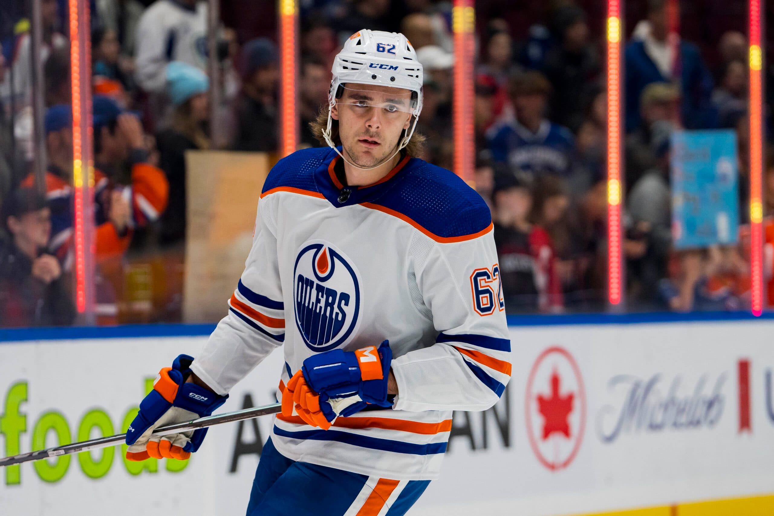 Edmonton Oilers reclaim Raphaël Lavoie off waivers from Vegas