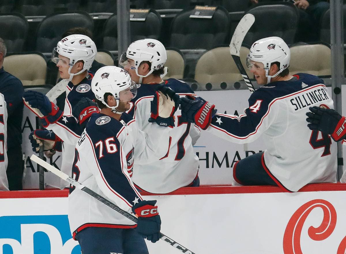 Blue Jackets sign Owen Sillinger, Cole Clayton to one-year contracts