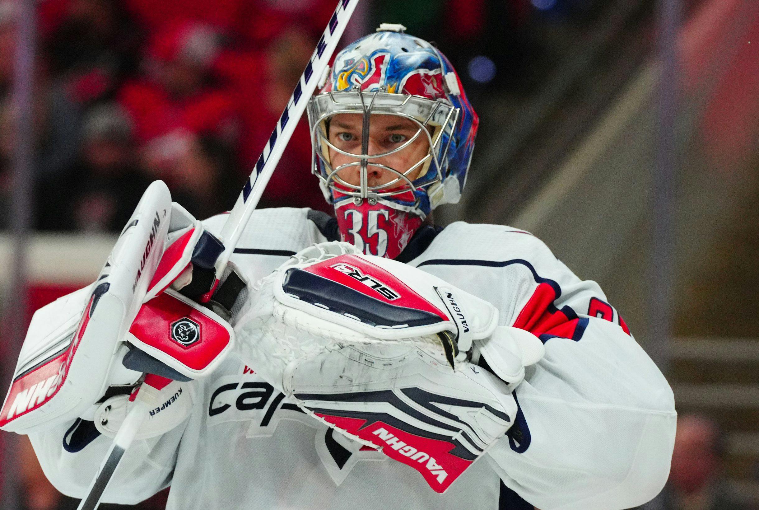 Los Angeles Kings goaltender Darcy Kuemper