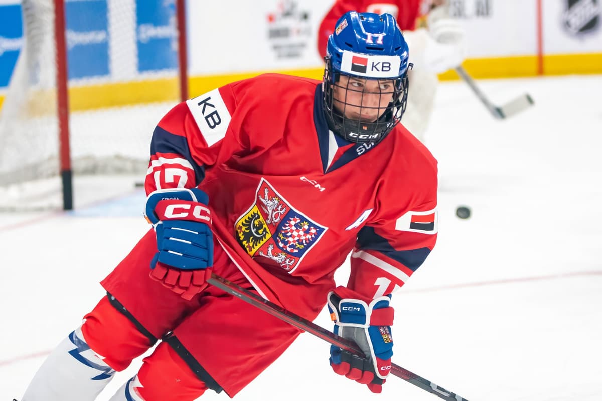 2025 NHL Draft Adam Benak Shines Despite Small Size BVM Sports