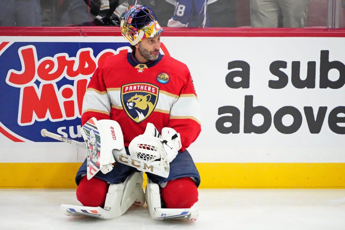 Hockey Hall of Fame goaltender Roberto Luongo fills in for beer league team