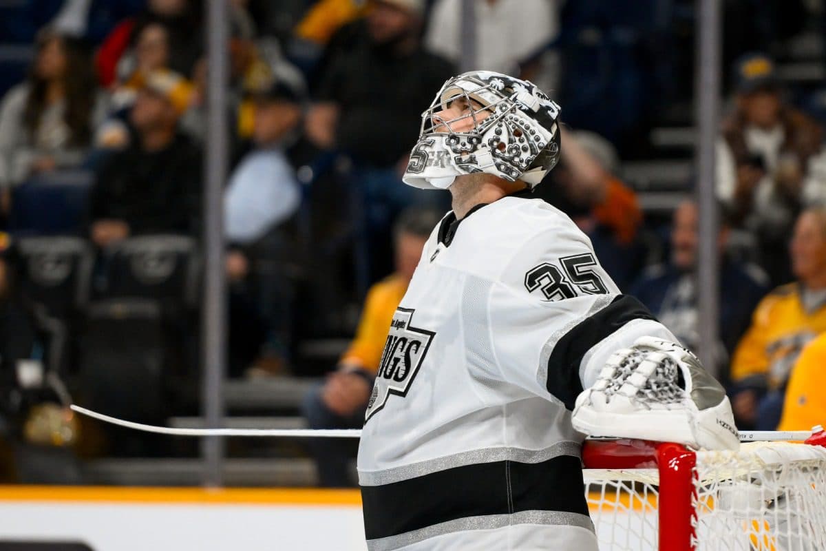 Los Angeles Kings goaltender Darcy Kuemper