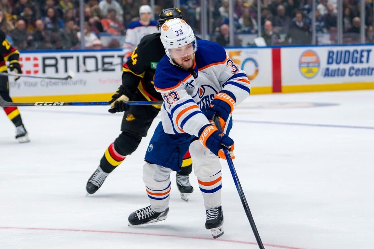 No timeline for return for Oilers’ Viktor Arvidsson