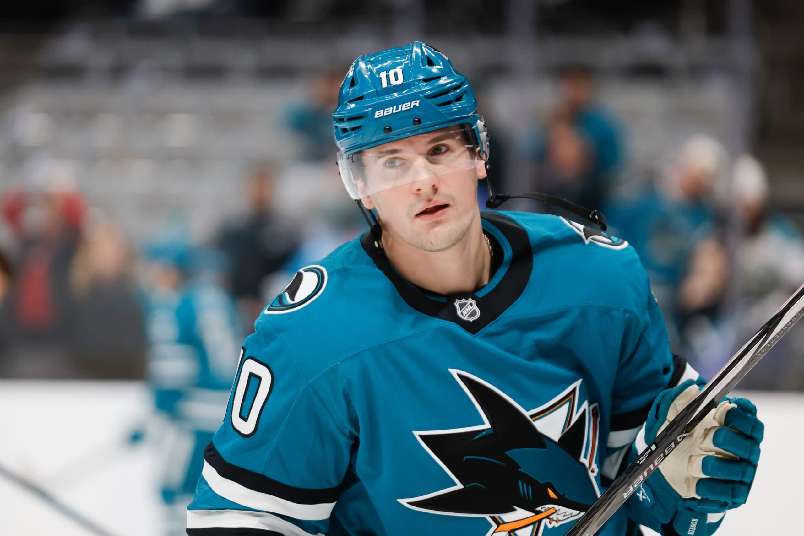 Sharks’ Klim Kostin exits game vs St. Louis Blues