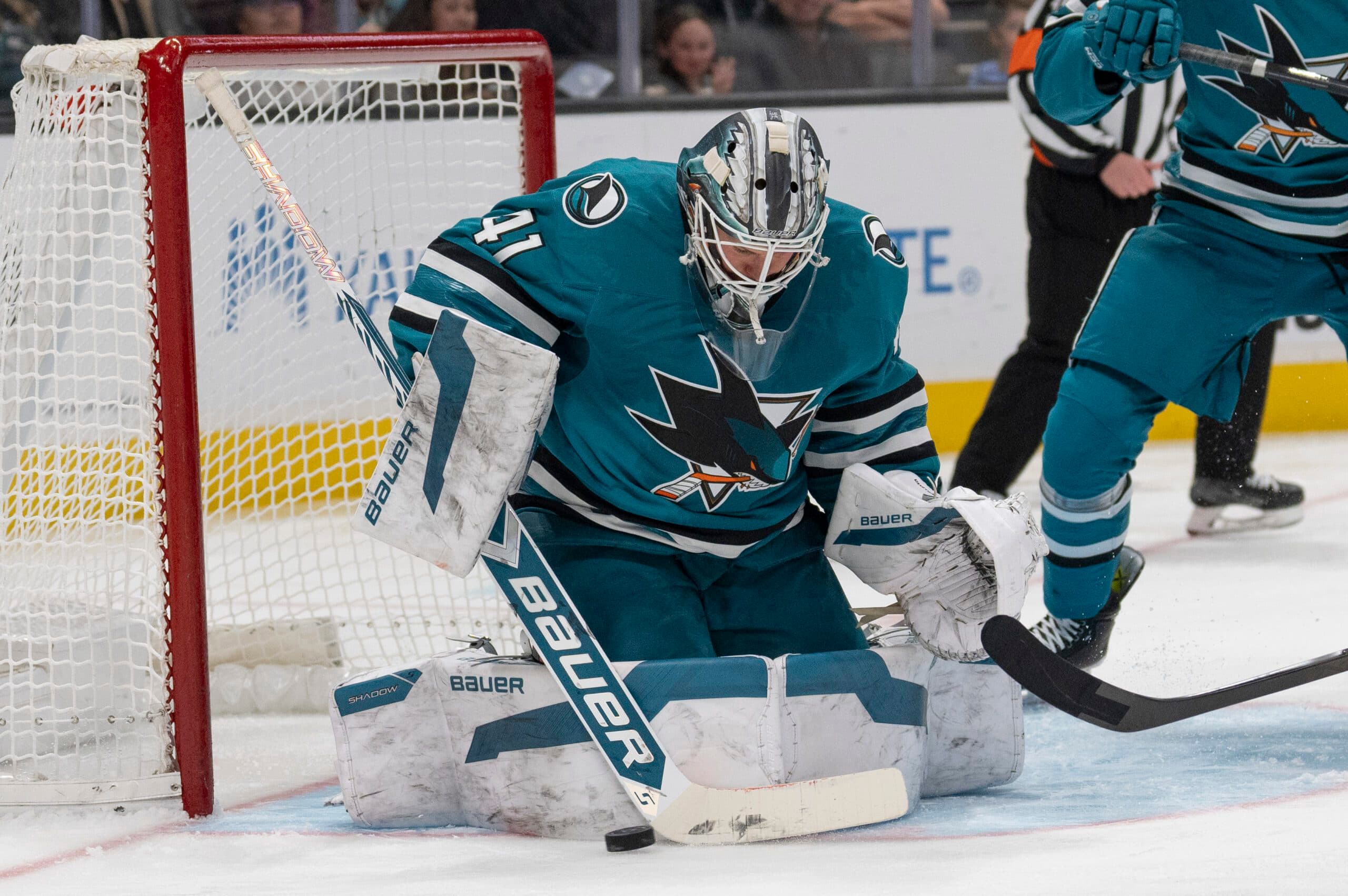 Sharks’ Vitek Vanecek out week-to-week with upper-body injury