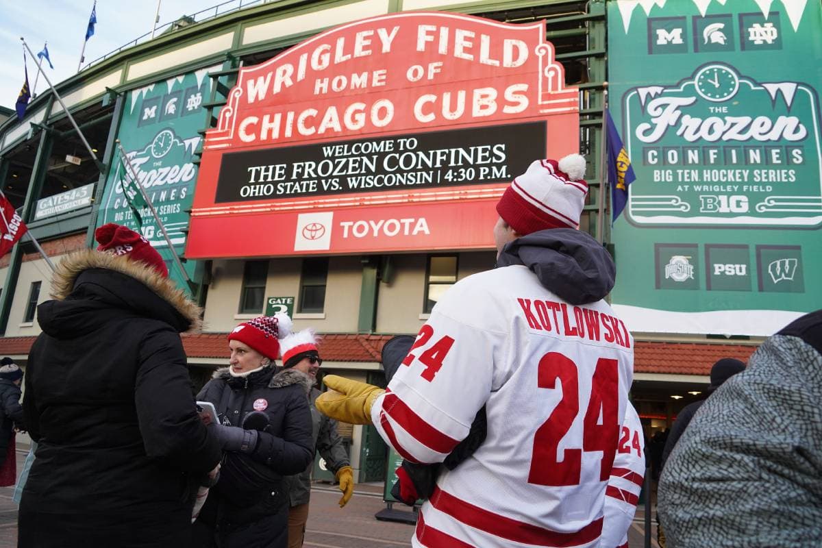 Frozen Confines Big Ten Series proves Second City is hockey’s No. 1 host