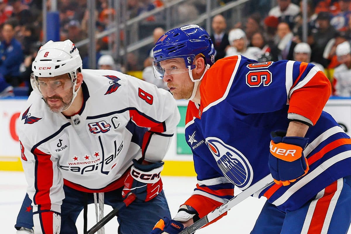 Nachos thrown on ice as Oilers’ Corey Perry scores