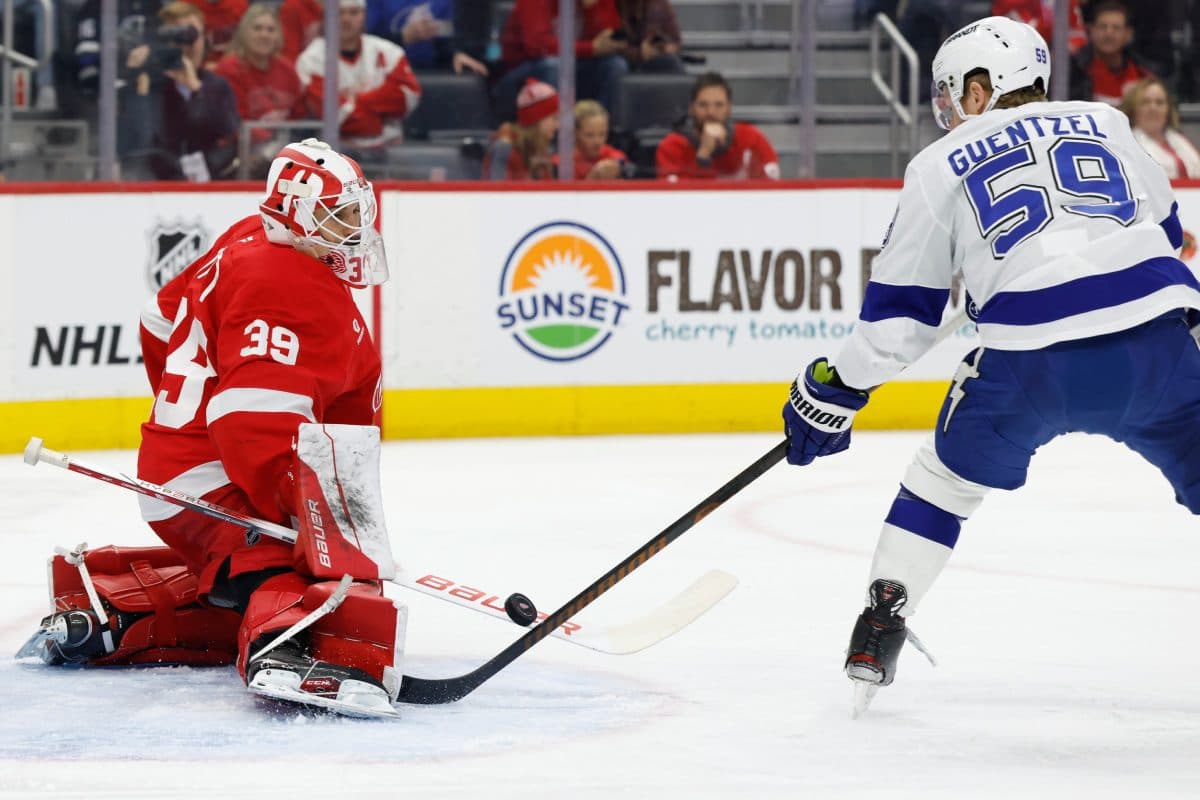 Lightning’s 113-game streak without being shutout snapped against Red Wings on Saturday