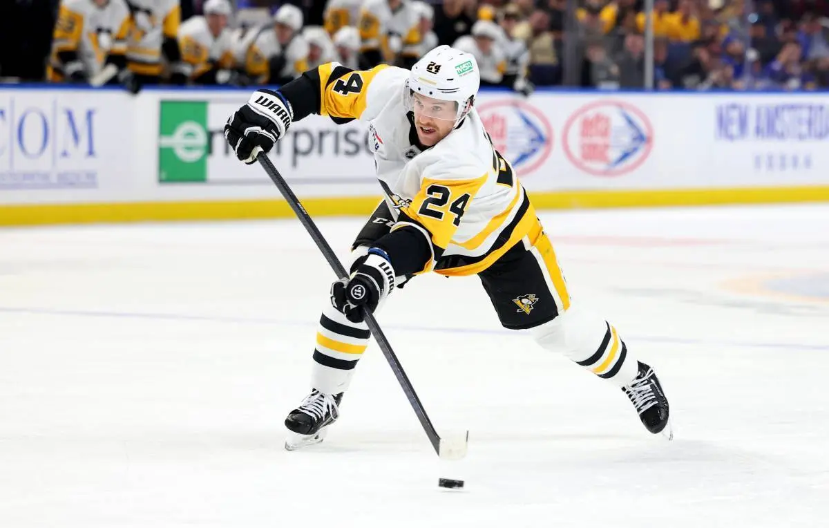 Penguins’ Matt Grzelcyk leaves game vs. Rangers with upper-body injury