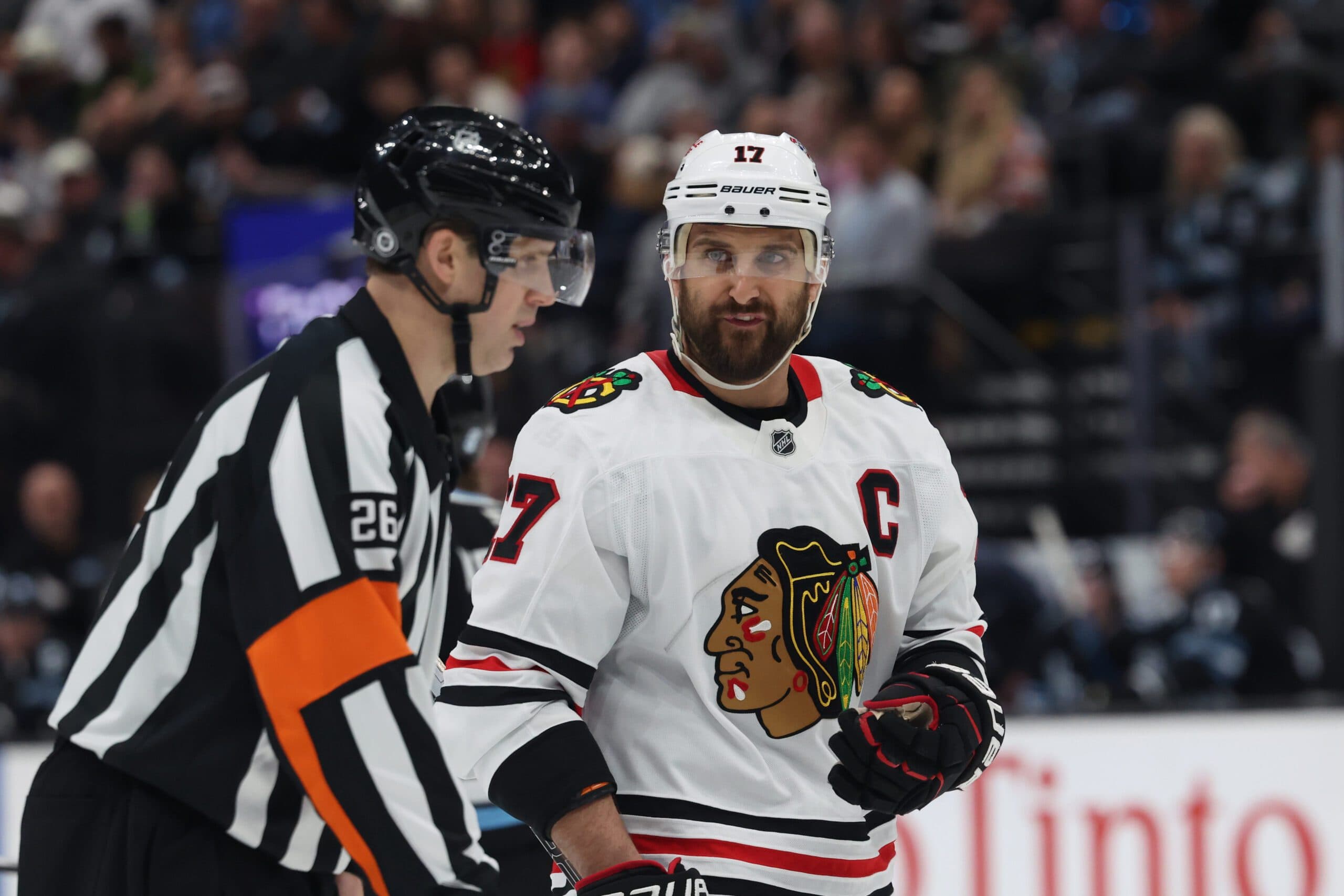 Blackhawks’ Foligno exits game versus Golden Knights