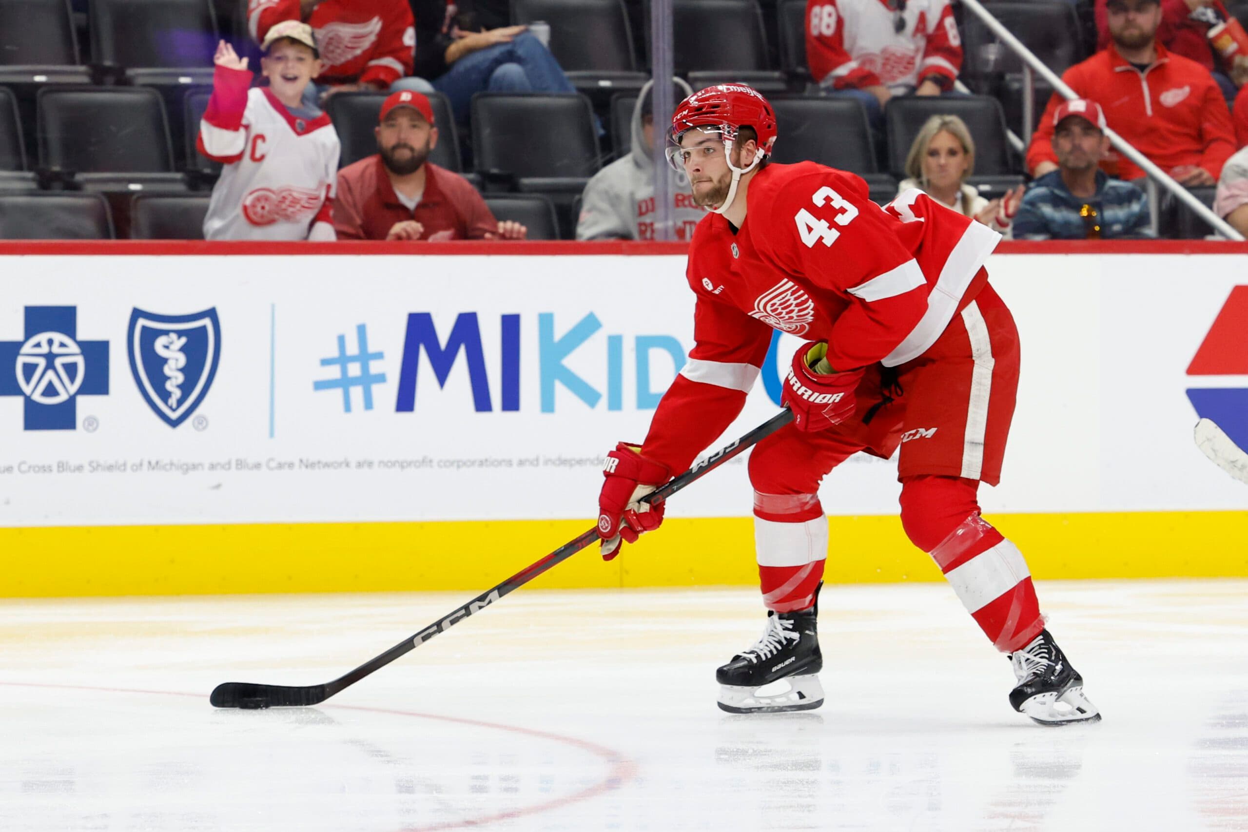 Red Wings prospect Carter Mazur to make NHL debut against Utah