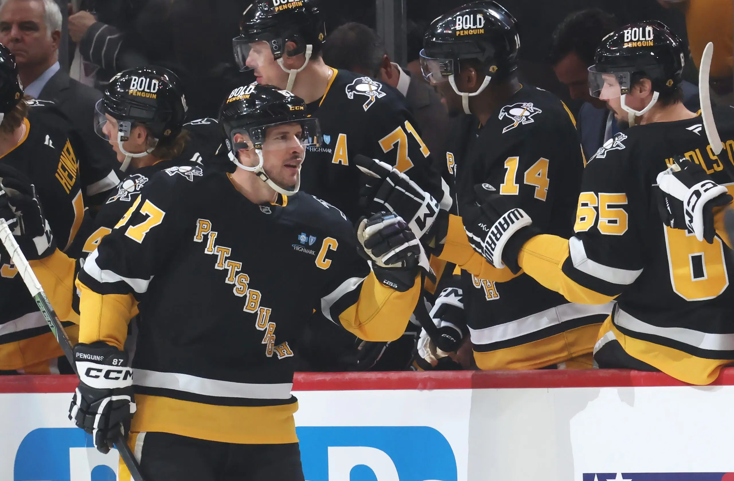 Penguins’ Sidney Crosby records multi-goal game vs. NHL-record 31st team