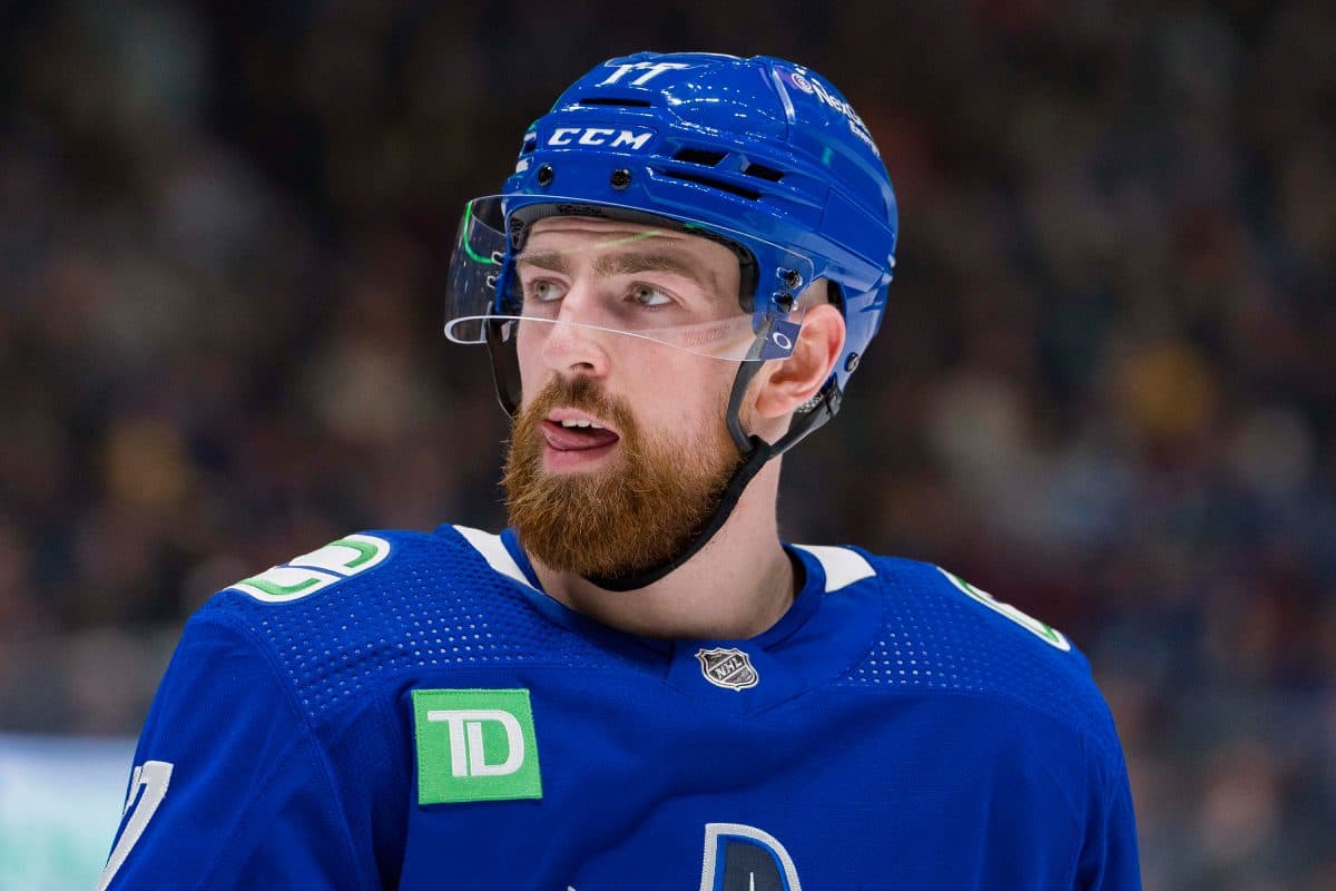 Canucks sign Hronek to eight-year extension with $7.25 million AAV