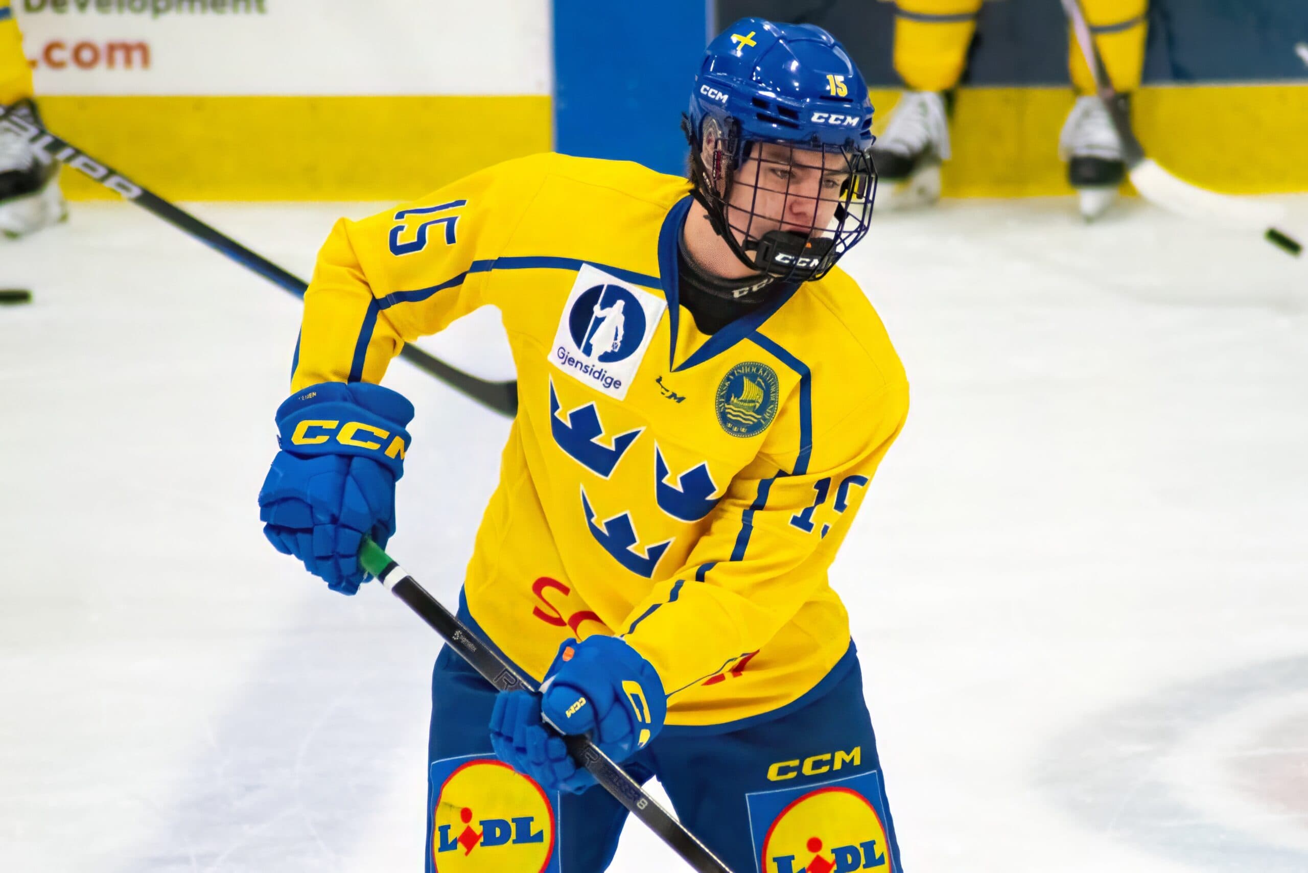 ‘He has a shot like a missile:’ Why Anton Frondell is receiving so much hype ahead of 2025 NHL Draft