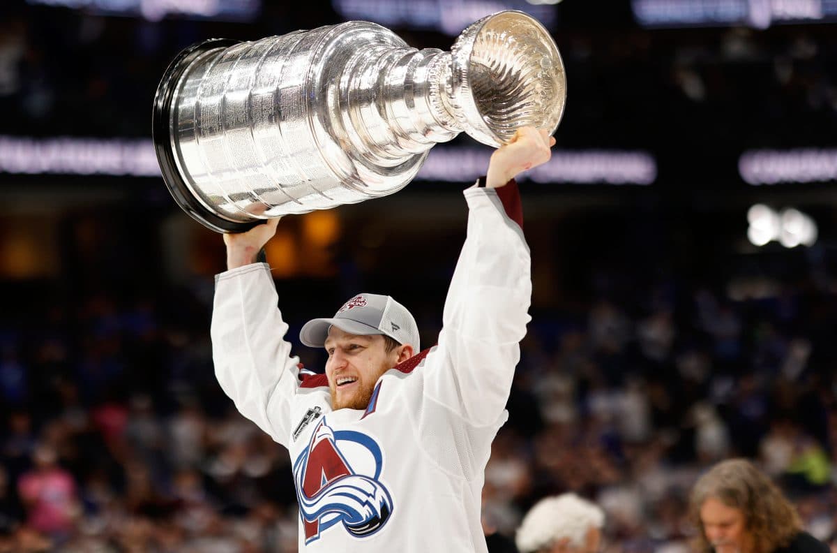 What do Avalanche need to do to win Stanley Cup again?