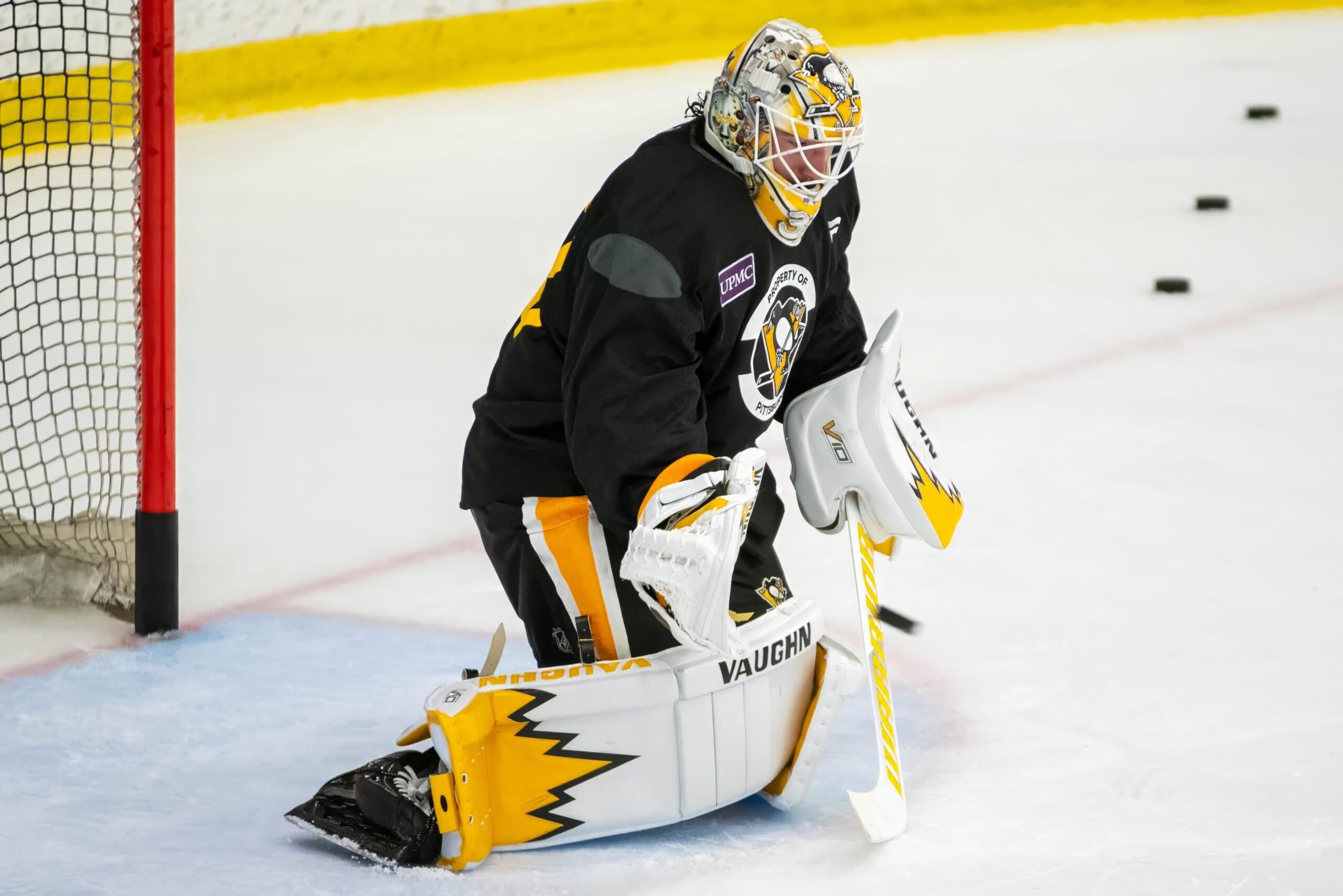 Penguins re-sign Taylor Gauthier to one-year contract extension
