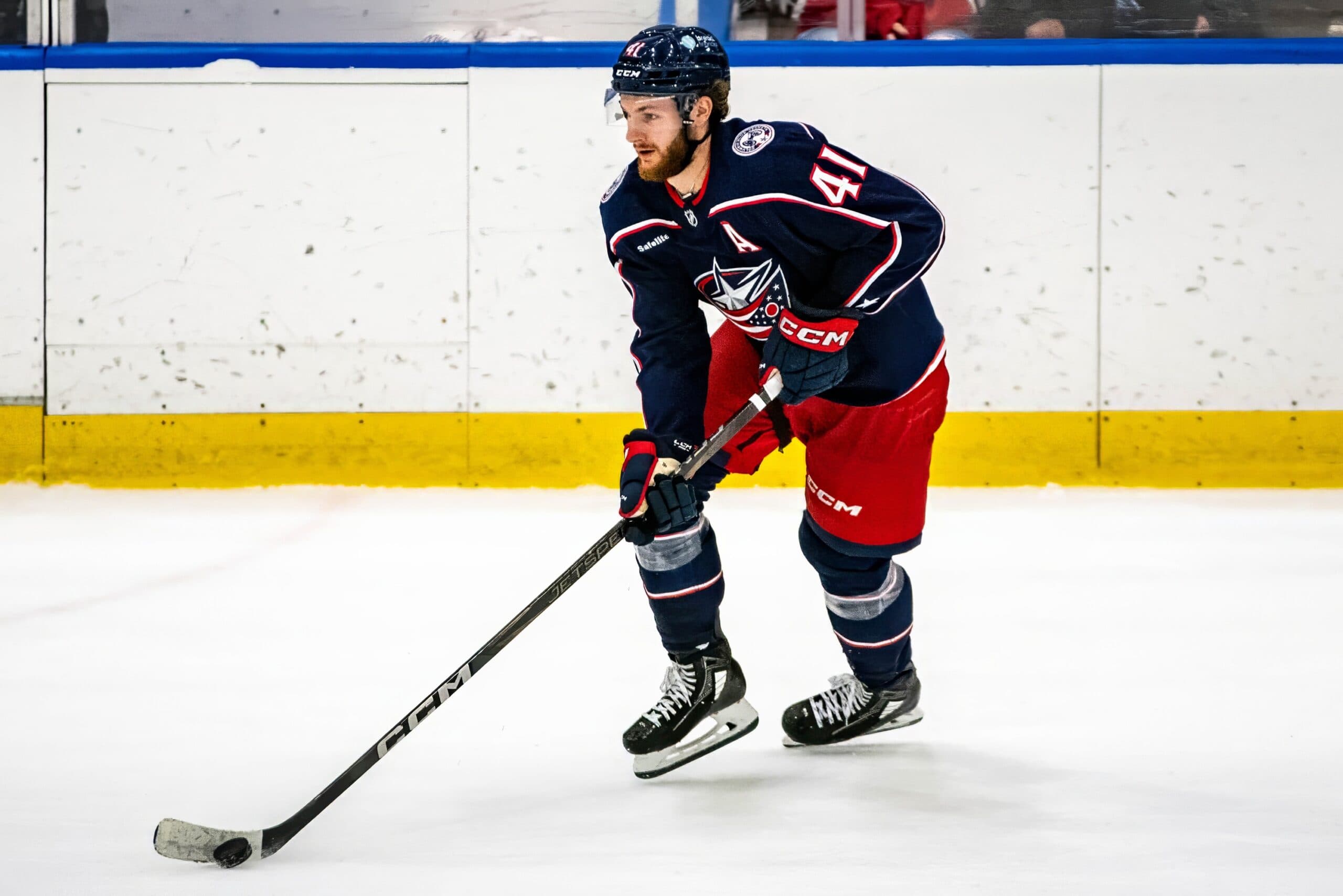 Blue Jackets sign Hunter McKown to one-year contract extension