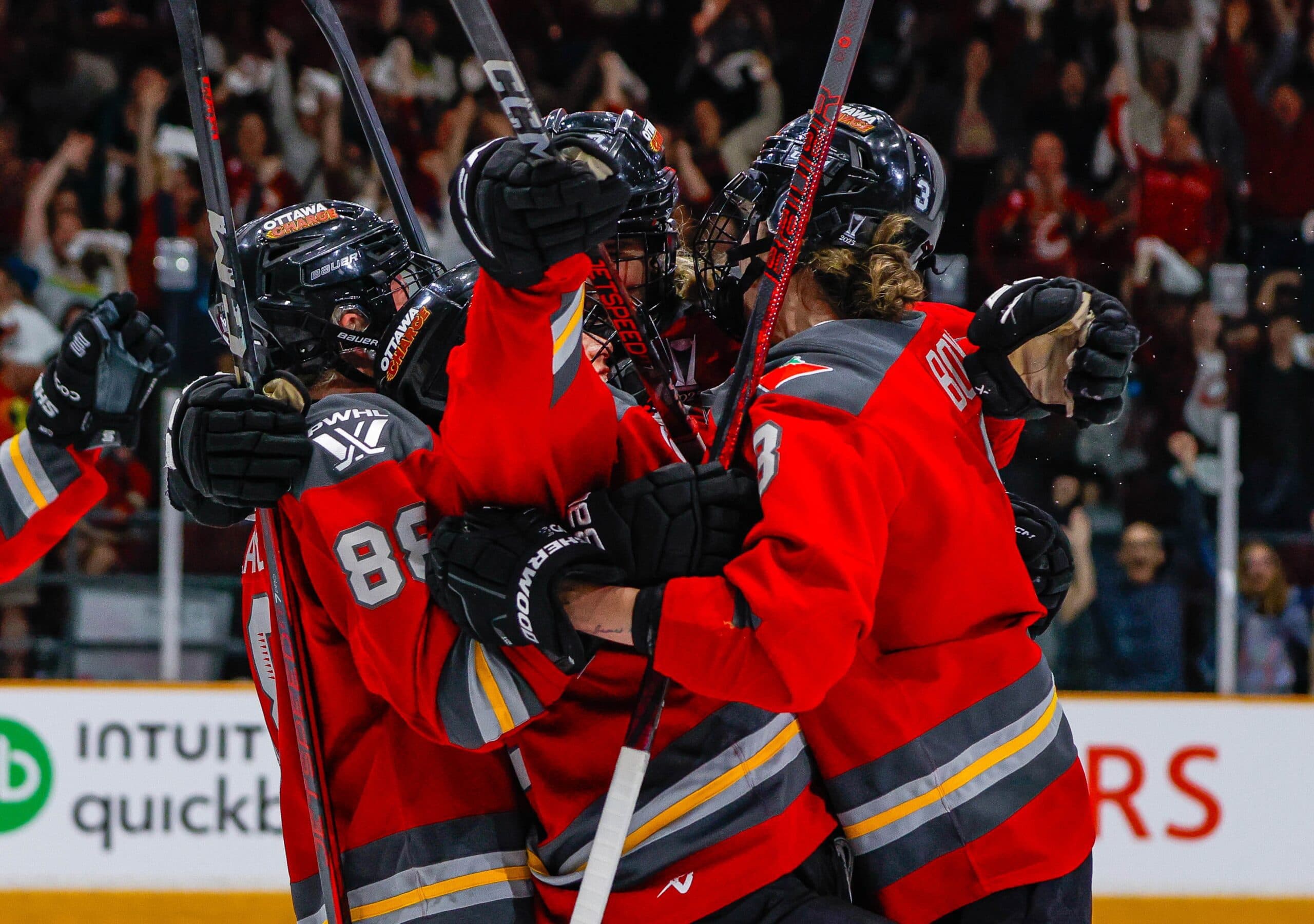 Charge eliminate Victoire, advance to first PWHL final