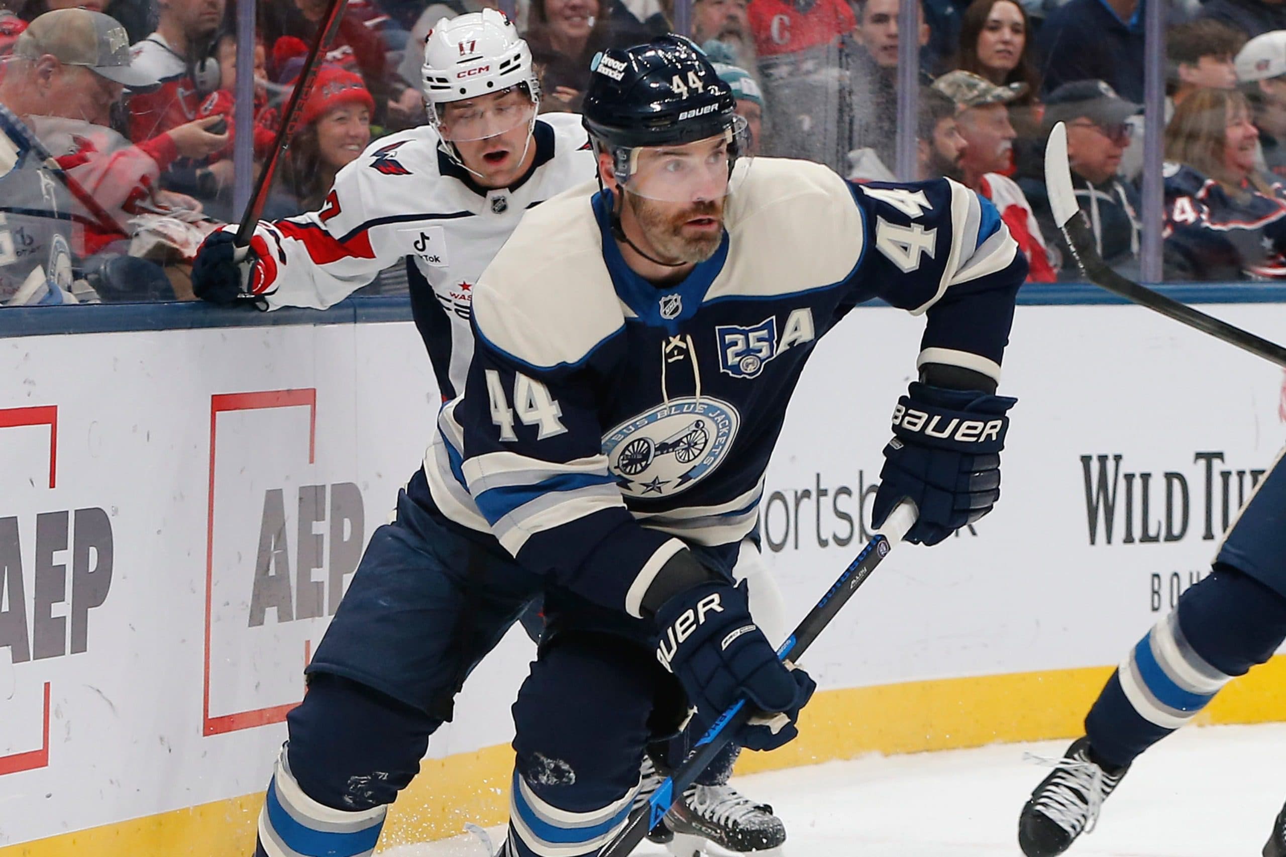 Blue Jackets’ Erik Gudbranson leaves game with upper-body injury